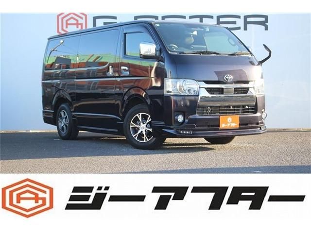 TOYOTA / ハイエース