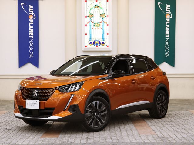 PEUGEOT / PEUGEOT e-2008