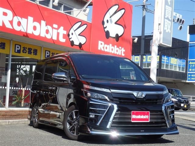 TOYOTA / VOXY