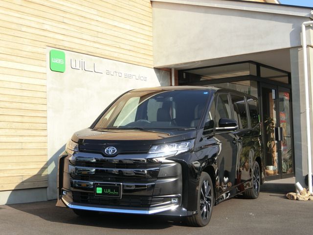 TOYOTA / NOAH HYBRID