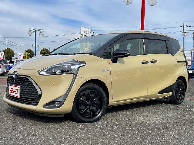 TOYOTA / SIENTA HYBRID