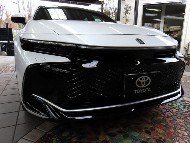 TOYOTA / CROWN CROSSOVER