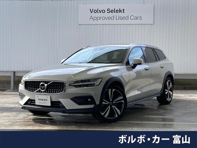 VOLVO / VOLVO V60 CROSS COUNTRY