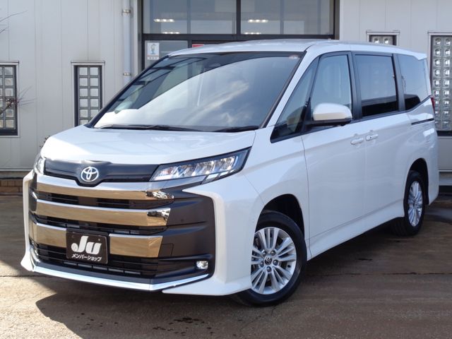 TOYOTA / NOAH 4WD