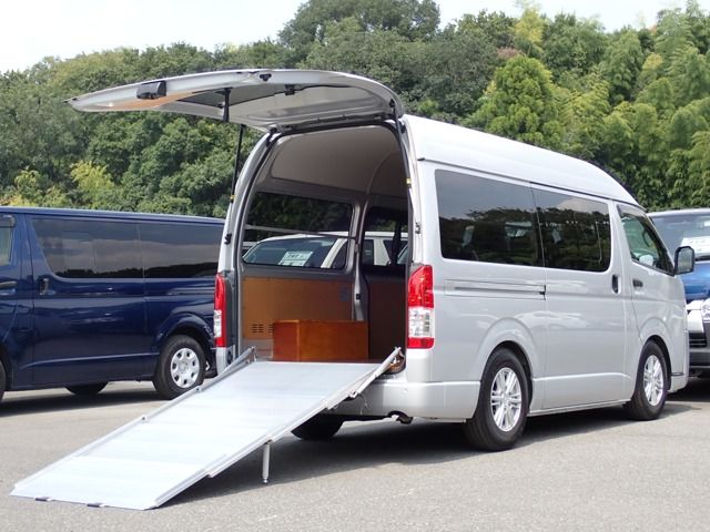 TOYOTA / HIACE van 1.25t 2WD