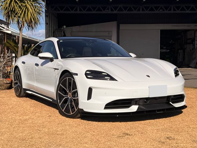 PORSCHE / PORSCHE Taycan