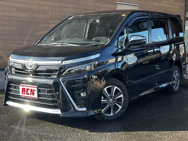 TOYOTA / VOXY 4WD