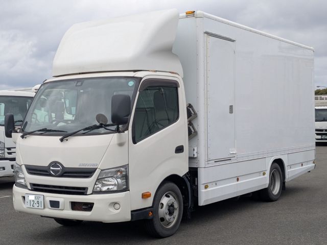Japanese used car Ref# 1520435 HINO / DUTRO