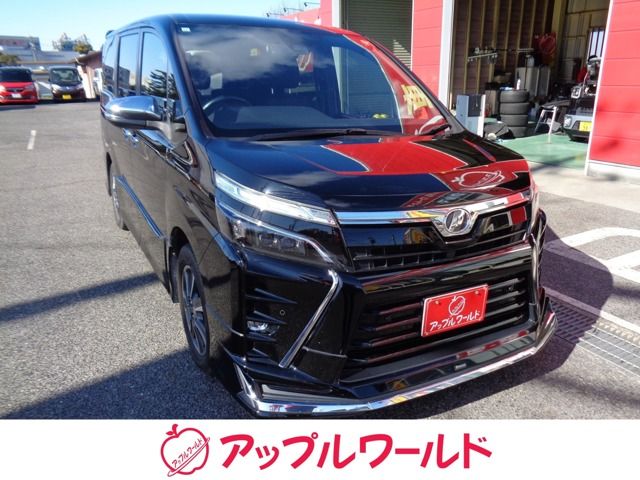 TOYOTA / VOXY