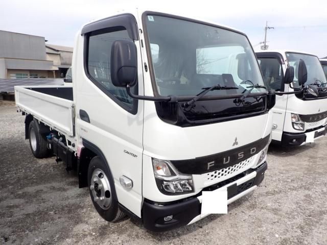 Japanese used car Ref# 1521452 MITSUBISHI / CANTER