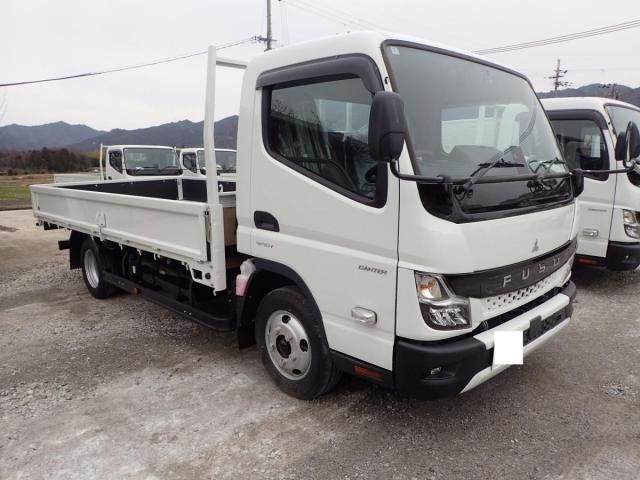 Japanese used car Ref# 1521468 MITSUBISHI / CANTER