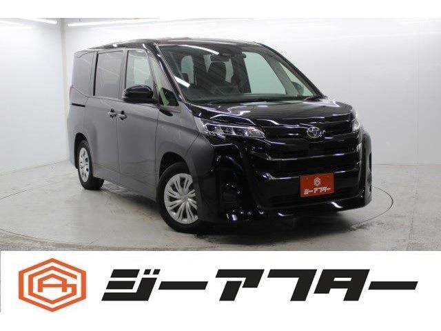 TOYOTA / NOAH