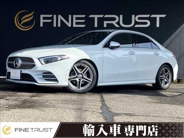 MERCEDES BENZ / MERCEDES BENZ A class sedan