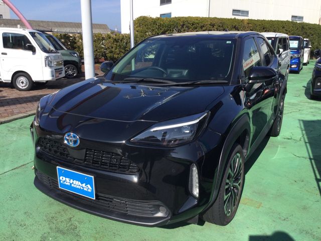 TOYOTA / YARIS CROSS HYBRID