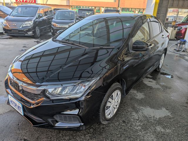 HONDA / GRACE HYBRID