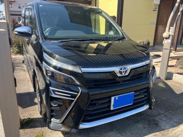 TOYOTA / VOXY