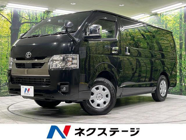 TOYOTA / HIACE van 4WD