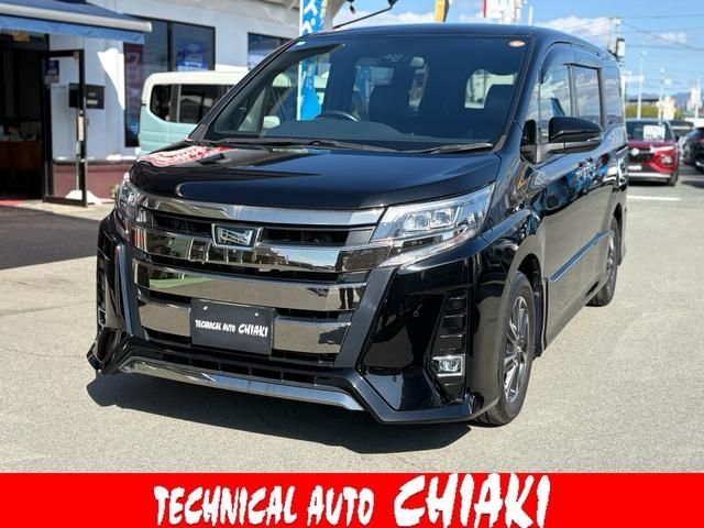 TOYOTA / NOAH