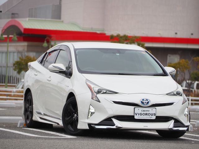 TOYOTA / PRIUS