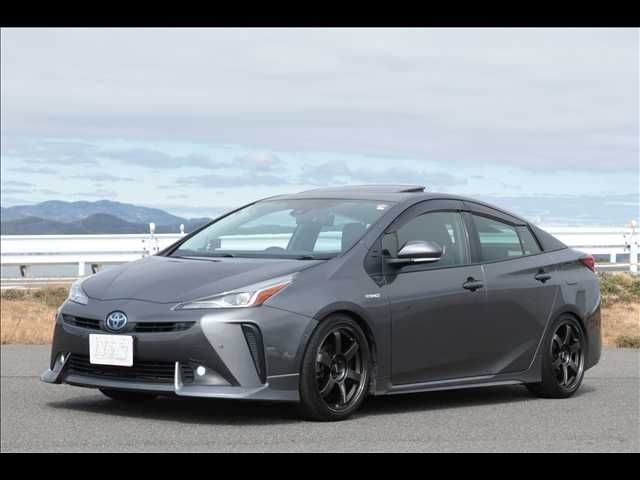 TOYOTA / PRIUS 4WD