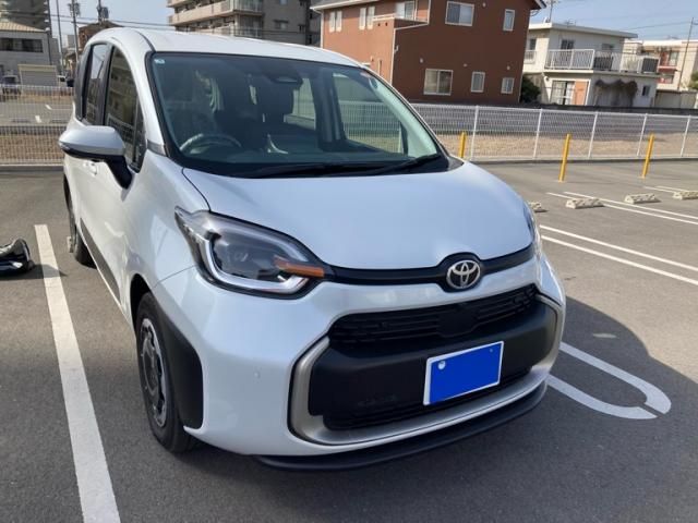 TOYOTA / SIENTA HYBRID