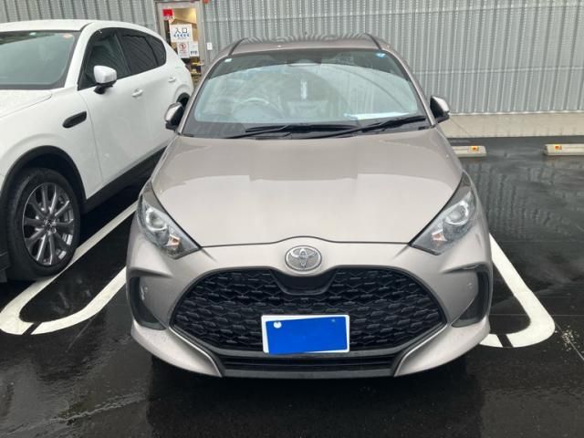 TOYOTA / YARIS HYBRID