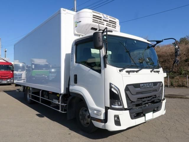 Japanese used car Ref# 1524742 ISUZU / FORWARD