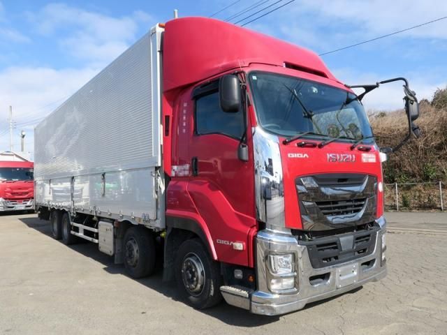 ISUZU / GIGA