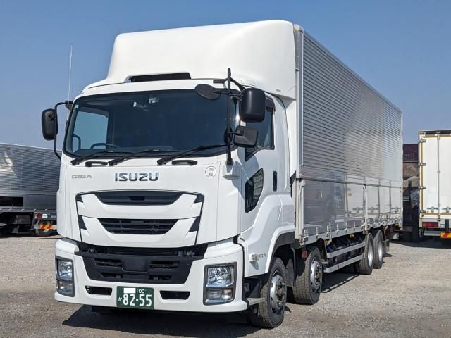 ISUZU / GIGA