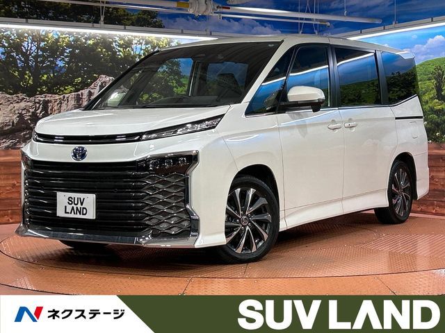 TOYOTA / VOXY HYBRID