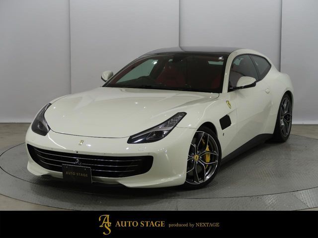 FERRARI / FERRARI GTC4 LUSSO T