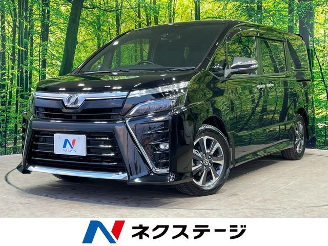 TOYOTA / VOXY