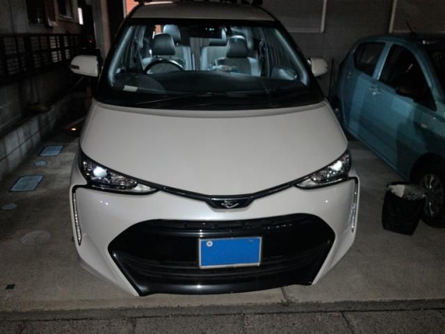 TOYOTA / ESTIMA  4WD