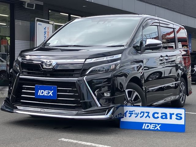 TOYOTA / VOXY