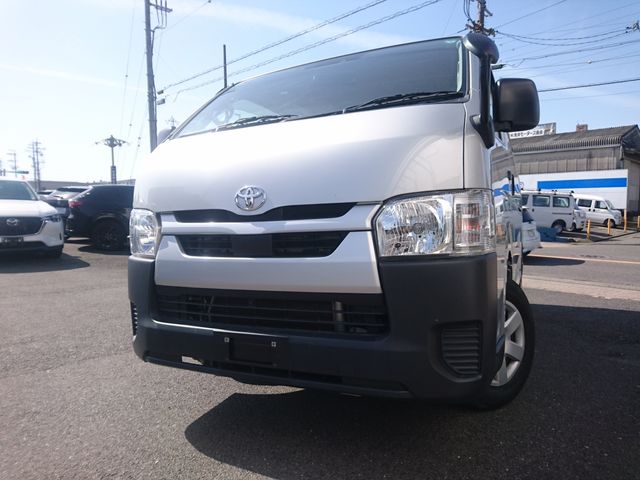 TOYOTA / HIACE van 2WD
