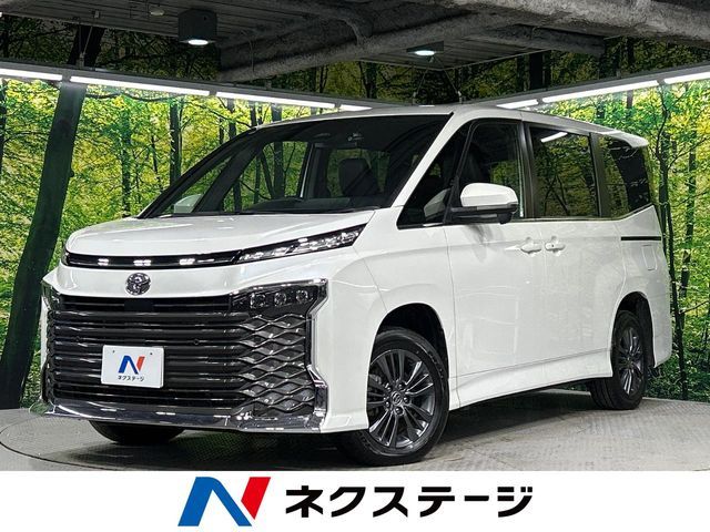 TOYOTA / VOXY 4WD