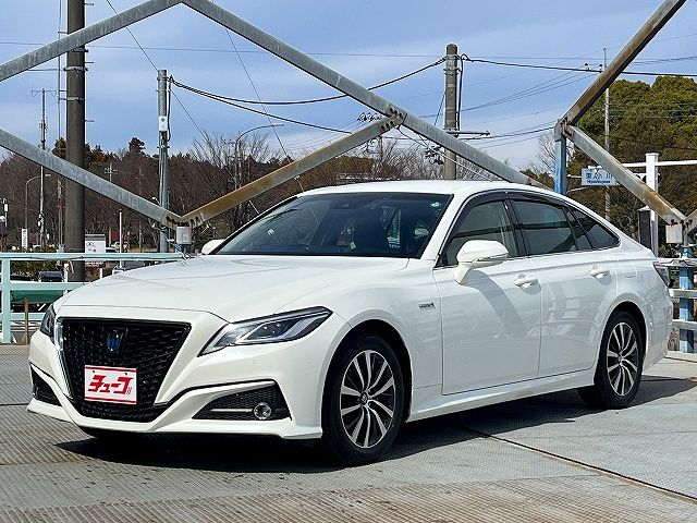 TOYOTA / CROWN sedan hybrid