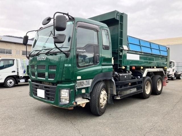 ISUZU / GIGA