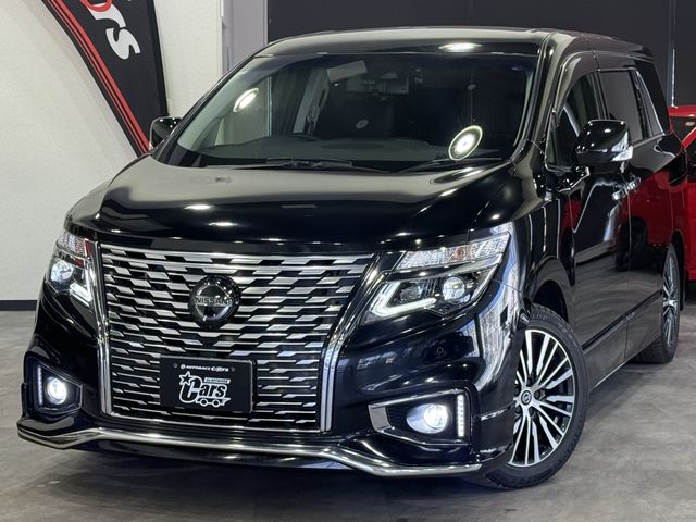 NISSAN / ELGRAND  4WD