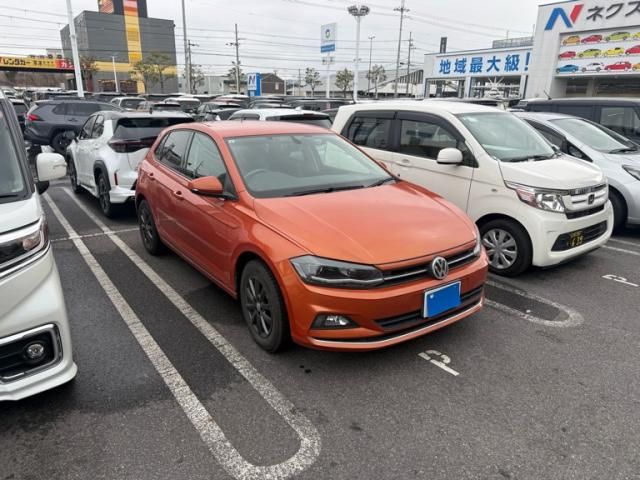 VOLKSWAGEN / VOLKSWAGEN POLO