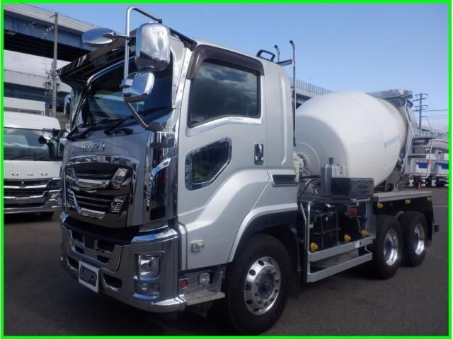 ISUZU / GIGA
