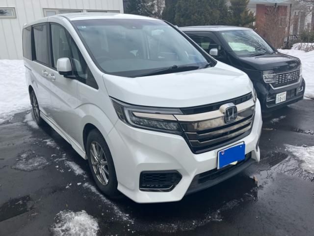 HONDA / STEPWAGON SPADA 4WD