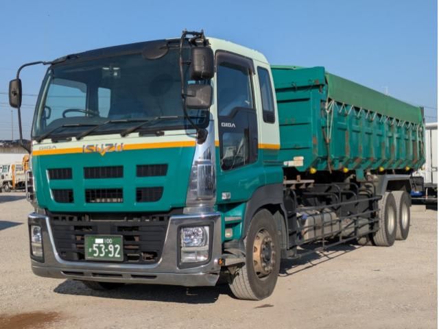 ISUZU / GIGA