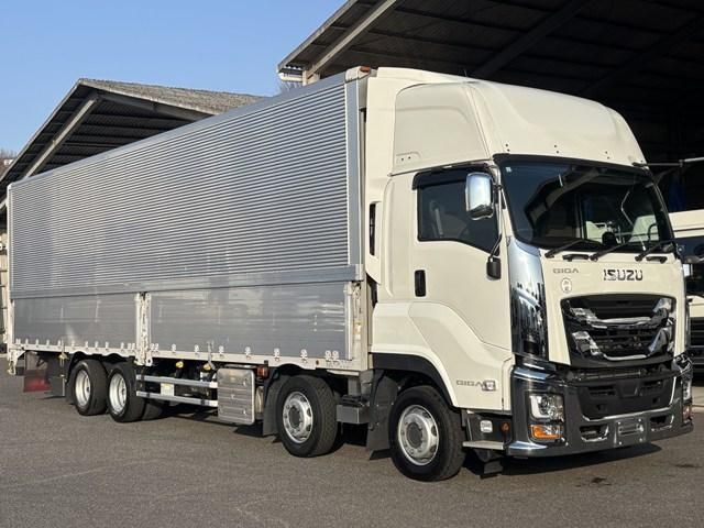 ISUZU / GIGA