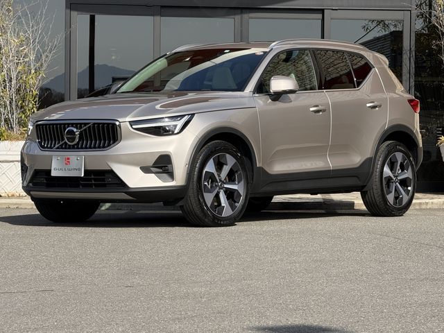 VOLVO / VOLVO XC40