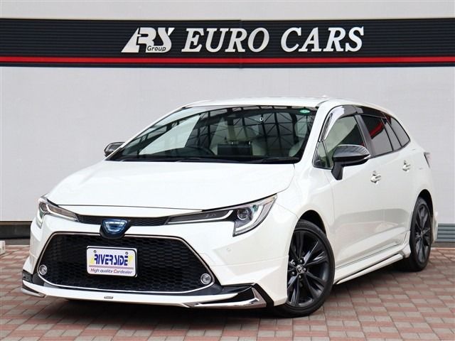 TOYOTA / COROLLA TOURING HYBRID