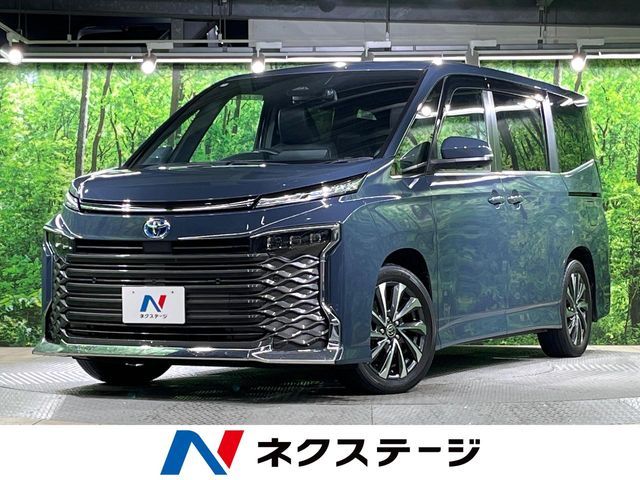 TOYOTA / VOXY HYBRID