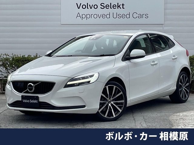 VOLVO / VOLVO V40