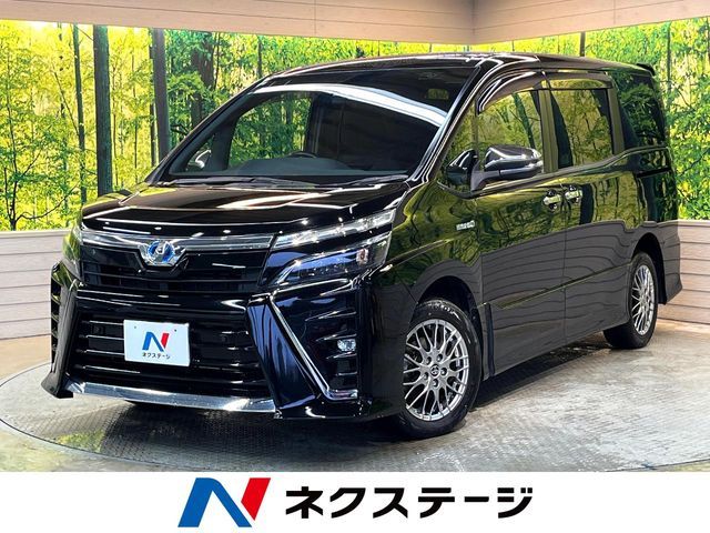 TOYOTA / VOXY HYBRID