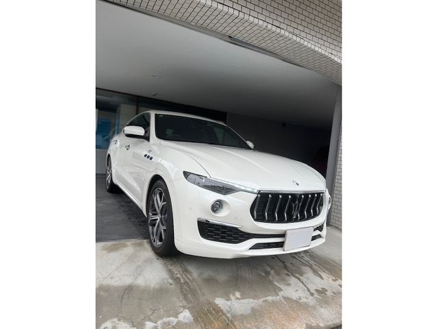 MASERATI / MASERATI Levante